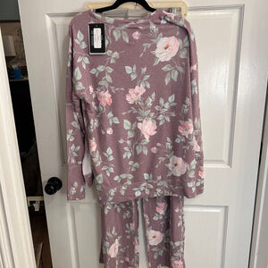 Women's Chaser Floral PJ Lounge ear Top Size S Purple